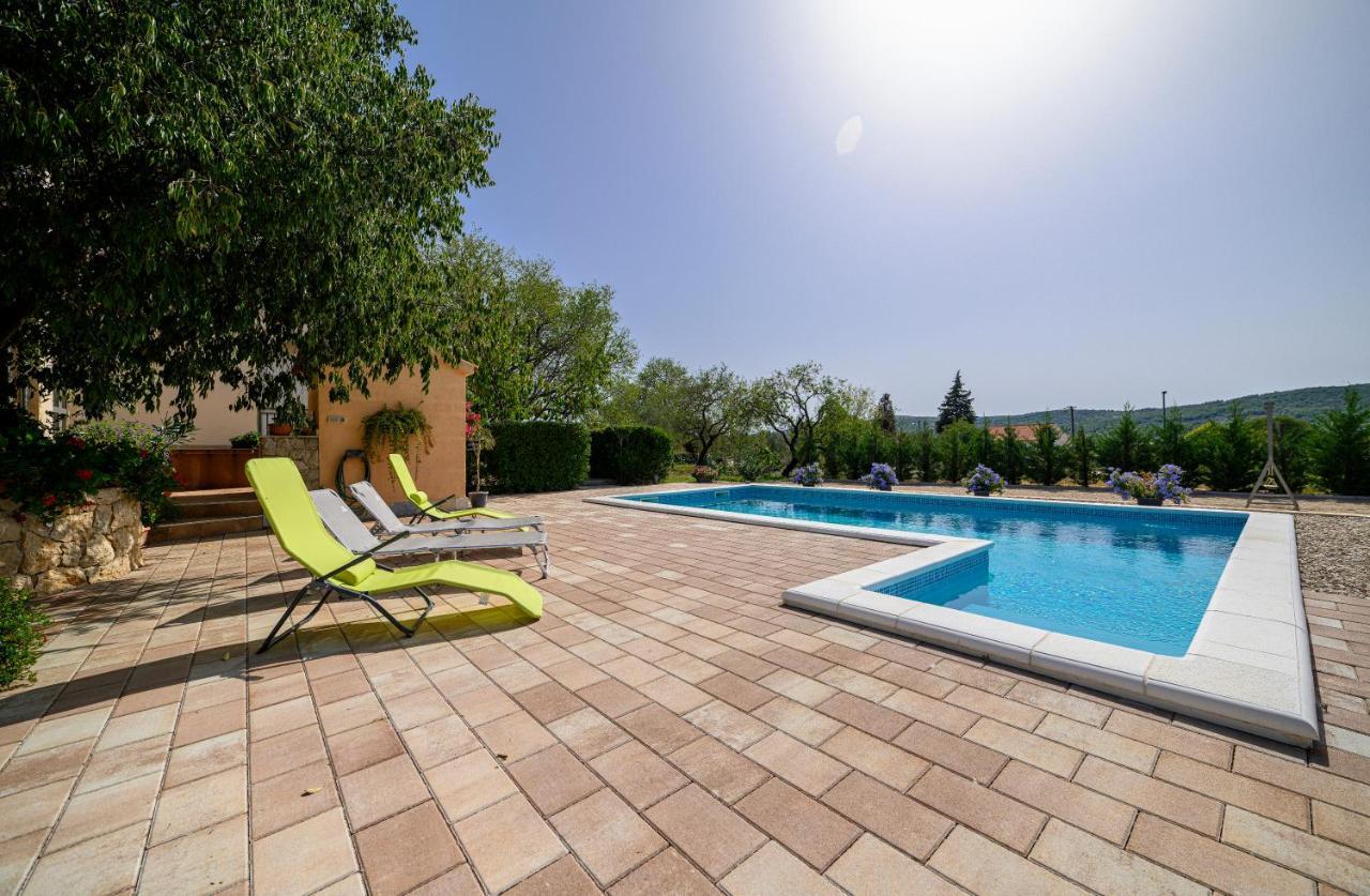 Holiday Home Rokoko Σίμπενικ Εξωτερικό φωτογραφία